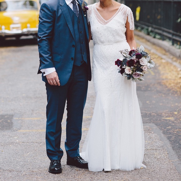 Wedding Dress - Picture 8 of 9